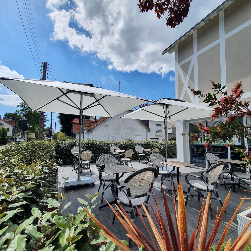 Logis Hotel La Closerie in La Baule-Escoublac, France