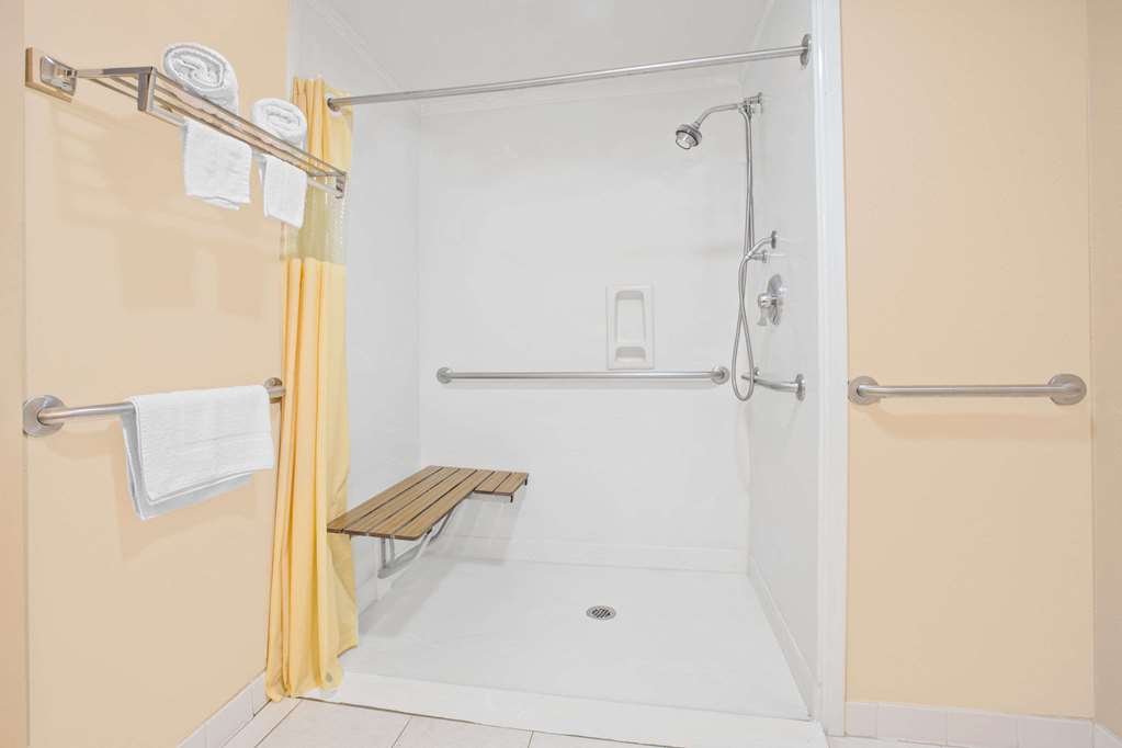 Days Inn by Wyndham Ruston LA - photo 11