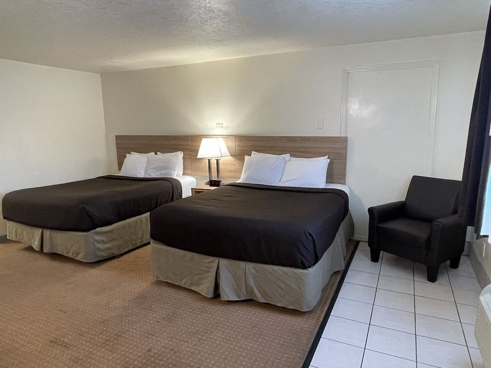 Americas Best Value Inn And Suites Newport - photo 10