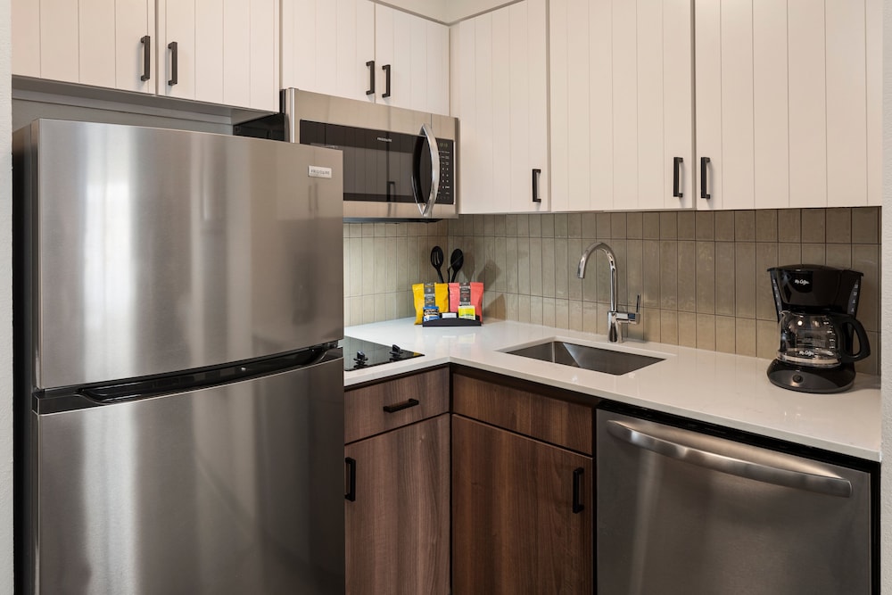 Staybridge Suites MPLS Maple Grove Arbor Lakes by IHG - photo 27