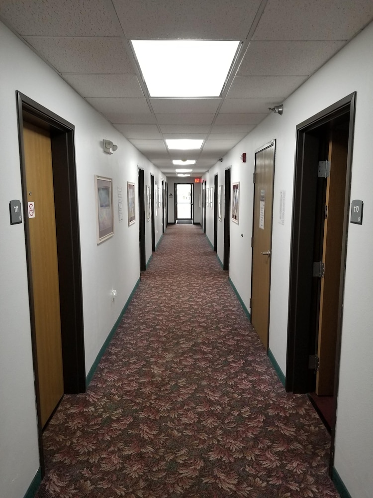 Bilmar Inn & Suites Dell Rapids Near Sioux Falls - photo 134