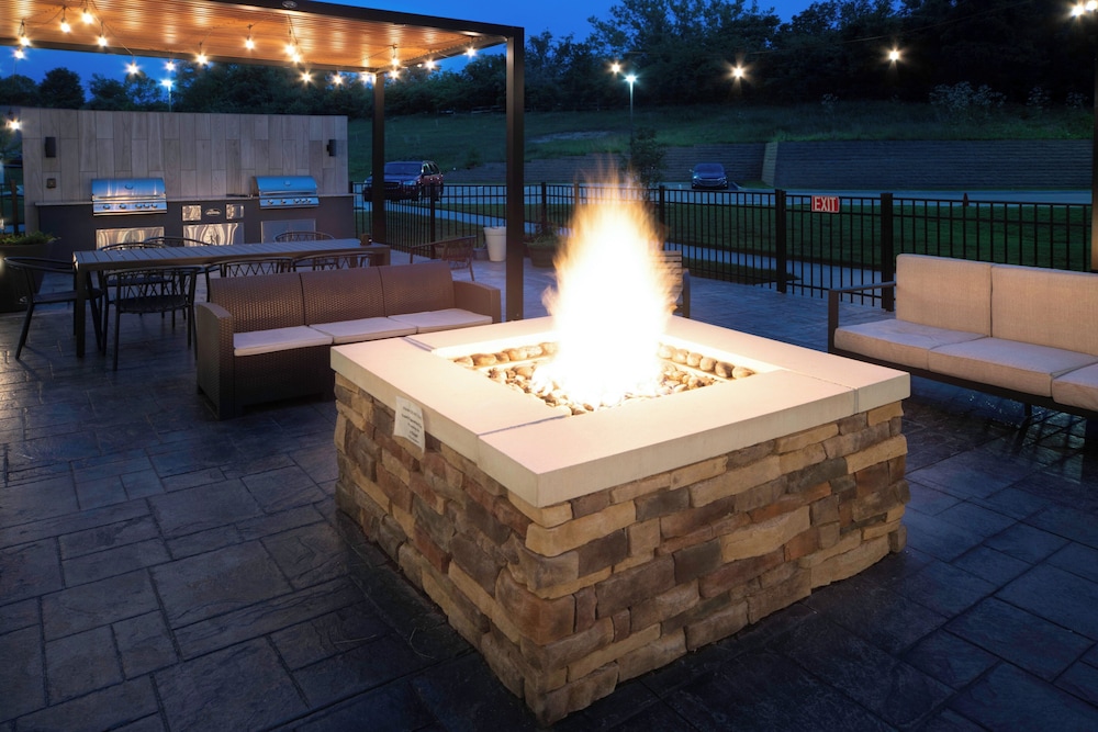 Staybridge Suites Cincinnati East Milford by IHG - photo 24