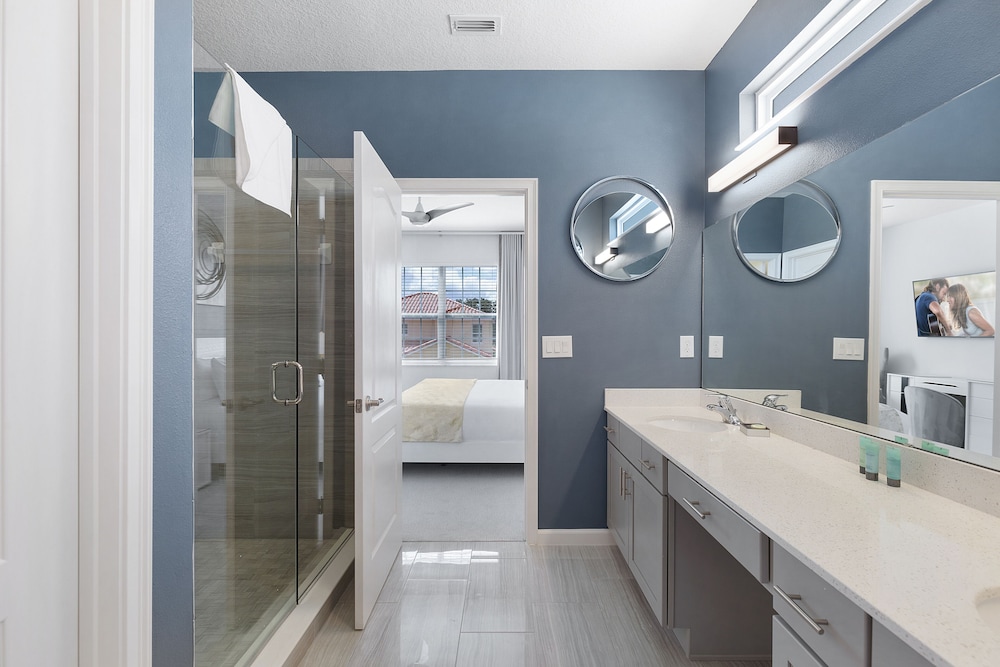 Solterra Resort Luxury 10 Bedroom Homes - photo 66