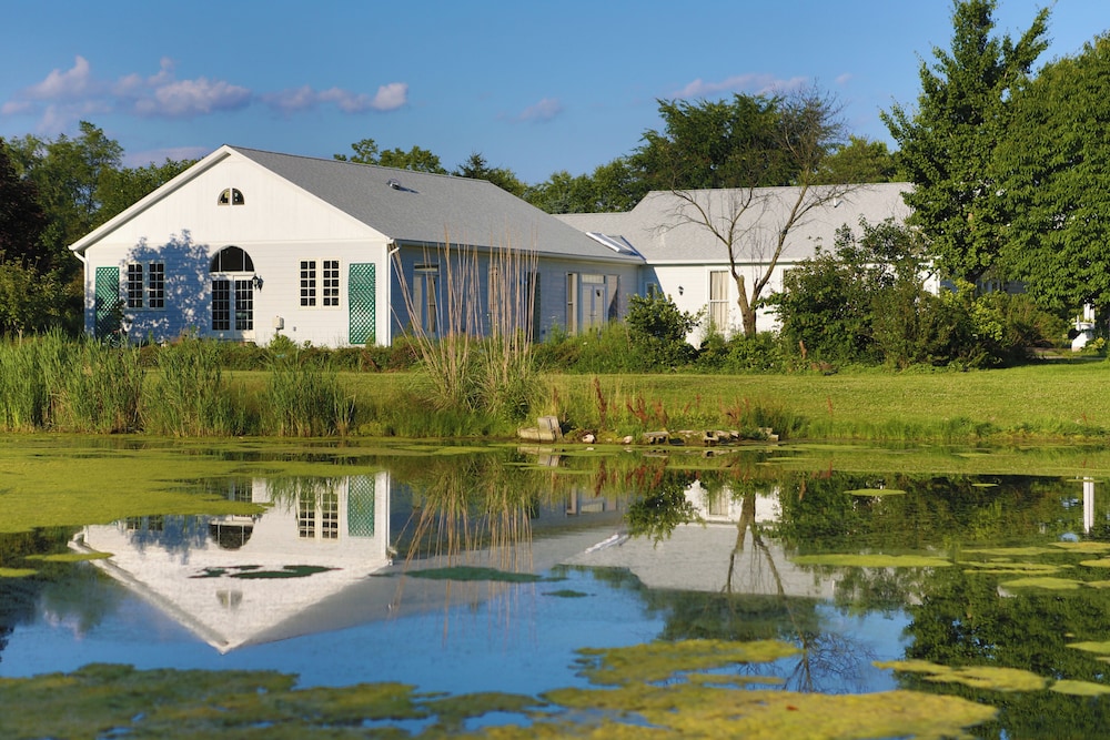 Inntiquity A Country Inn — hotel in Logansport