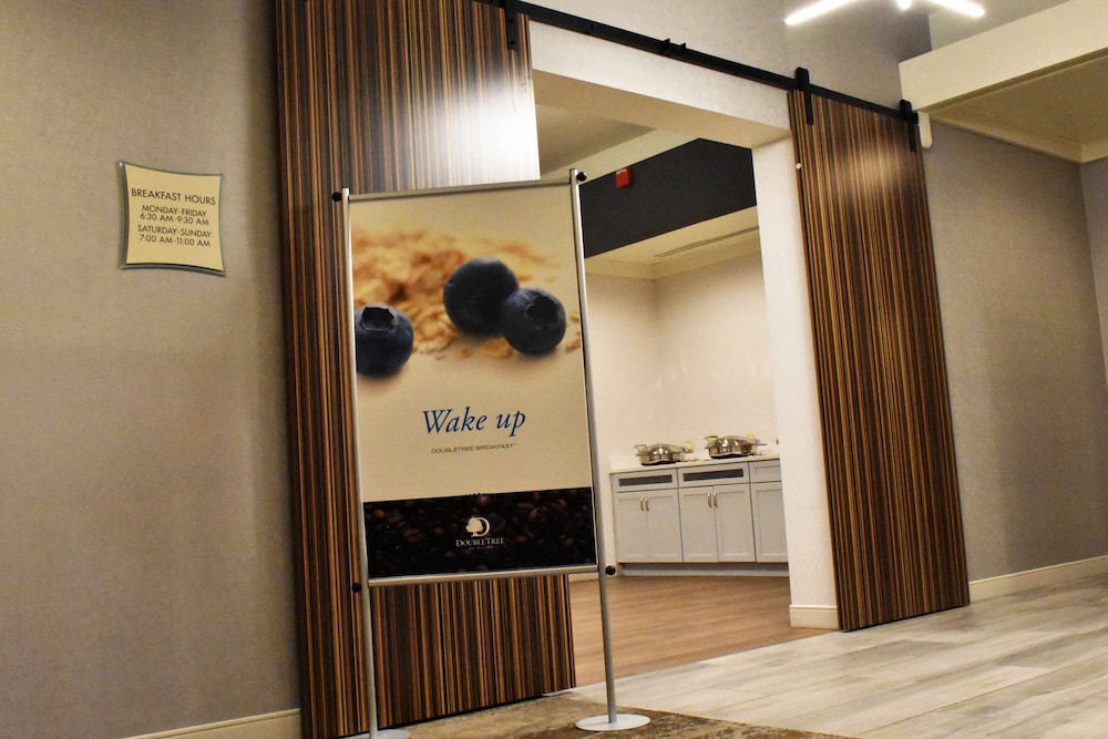DoubleTree by Hilton Helena Downtown - photo 25