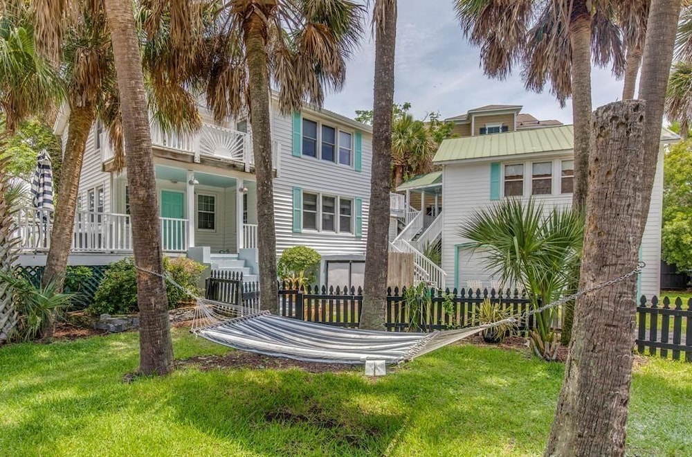 Carolina Blvd 103 Carolina Boulevard in Isle Of Palms, United States