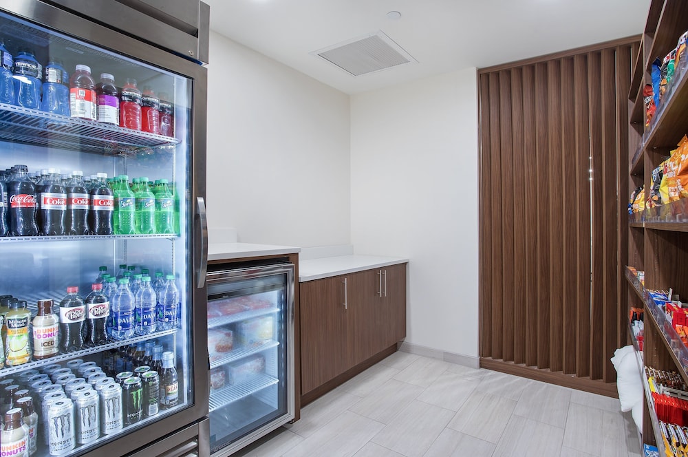 Holiday Inn Express & Suites Lexington W Versailles by IHG - photo 14