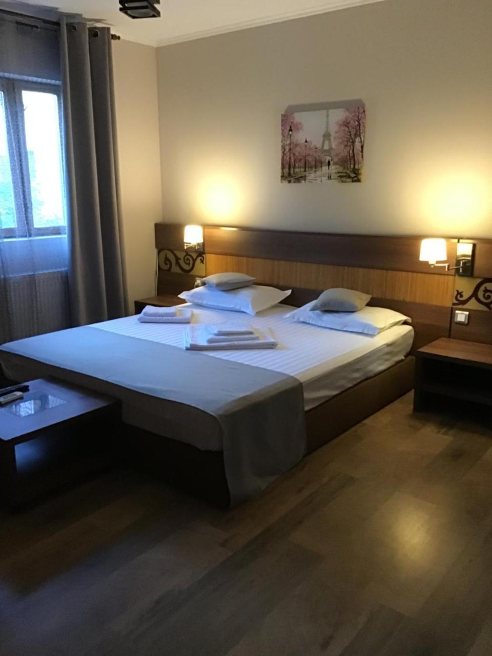 Rora Rose in Bucharest, Romania