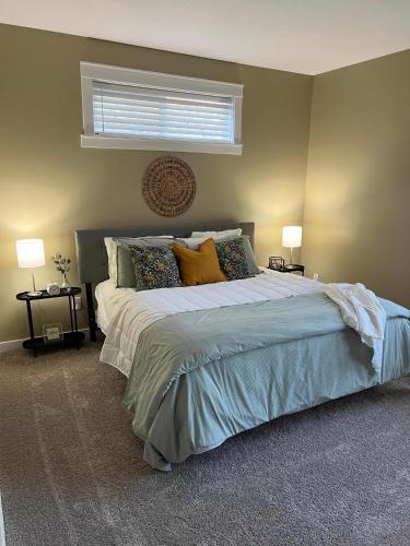 Mins to Downtown & Raceway Rookwood Retreat 2 in Indianapolis, United States