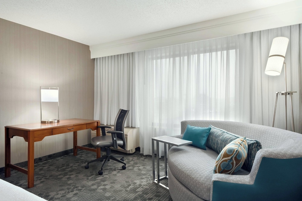 Courtyard by Marriott Dayton Beavercreek - photo 14