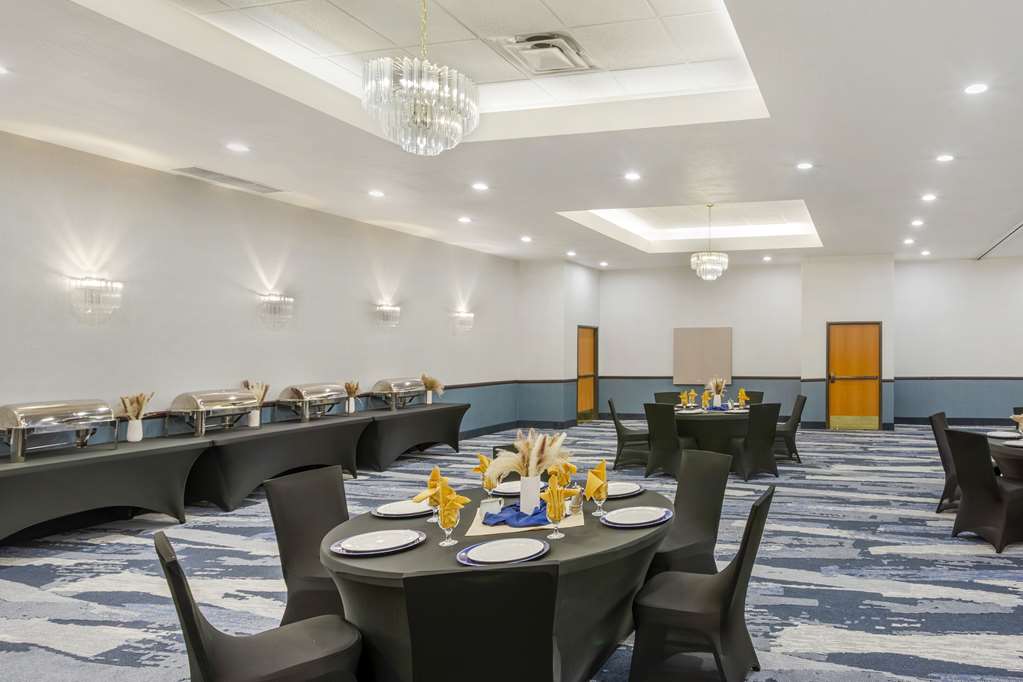Comfort Suites Ogden Conference Center - photo 43