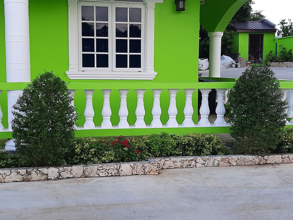 Pesheres Inn Spa — Unknown City
