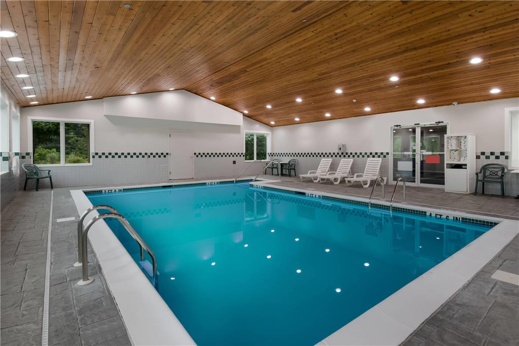 Country Inn & Suites by Radisson Harrisburg Northeast Hershey - photo 35