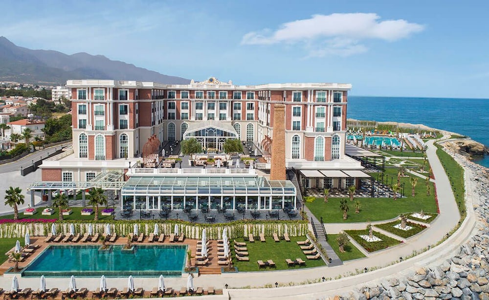 Kaya Palazzo Resort & Casino - carbon neutral hotel in Kyrenia