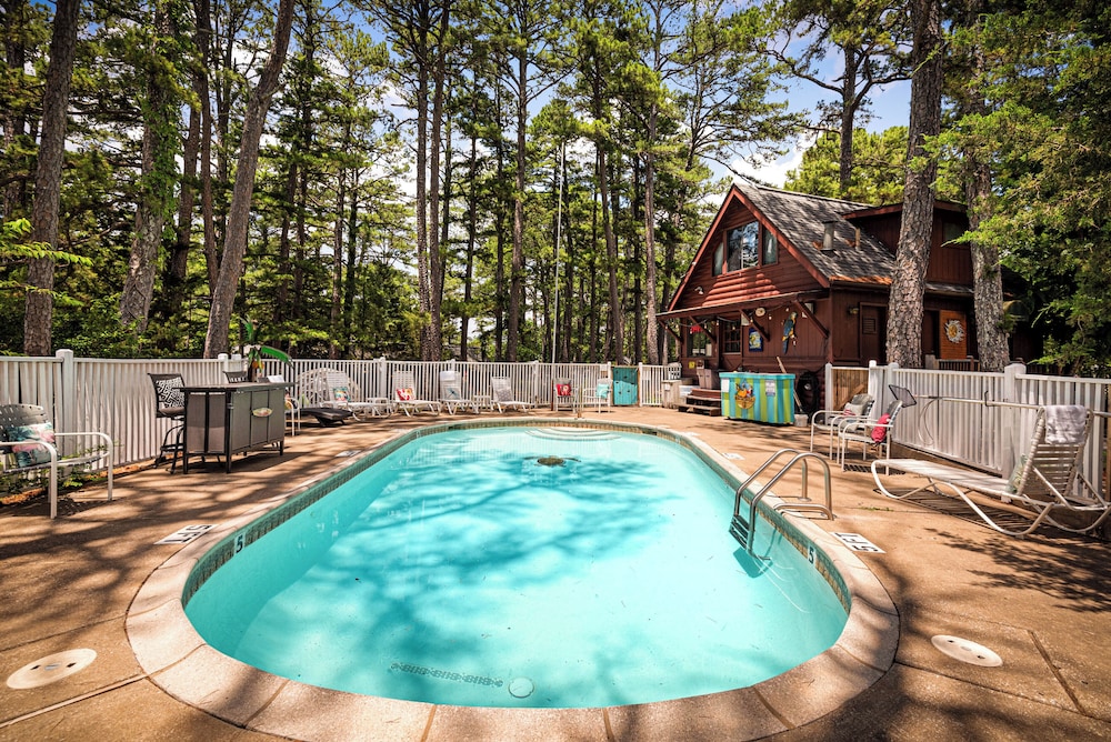 Tall Pines Inn - photo 138
