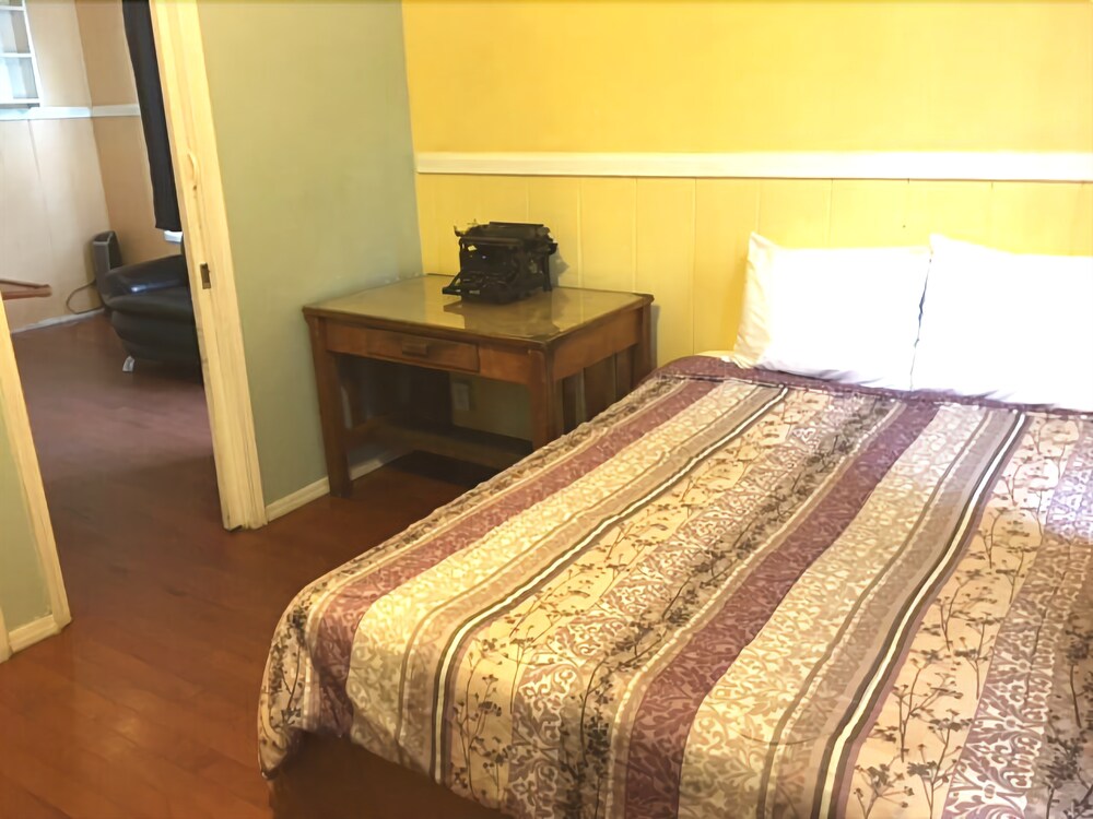 Hermosa Hotel - photo 28