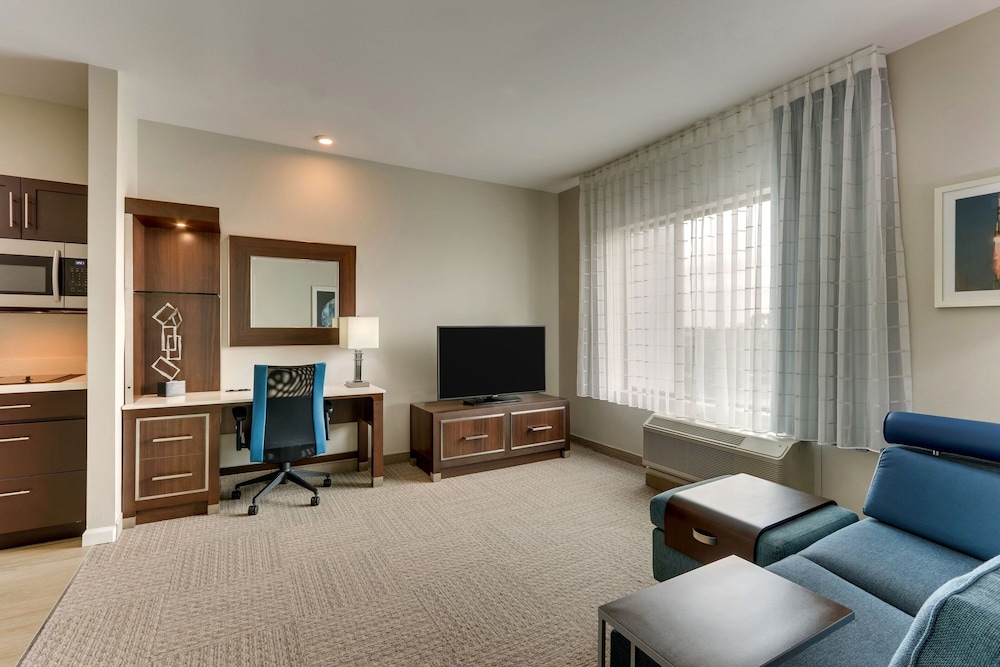 TownePlace Suites by Marriott Houston I 10 East - photo 13