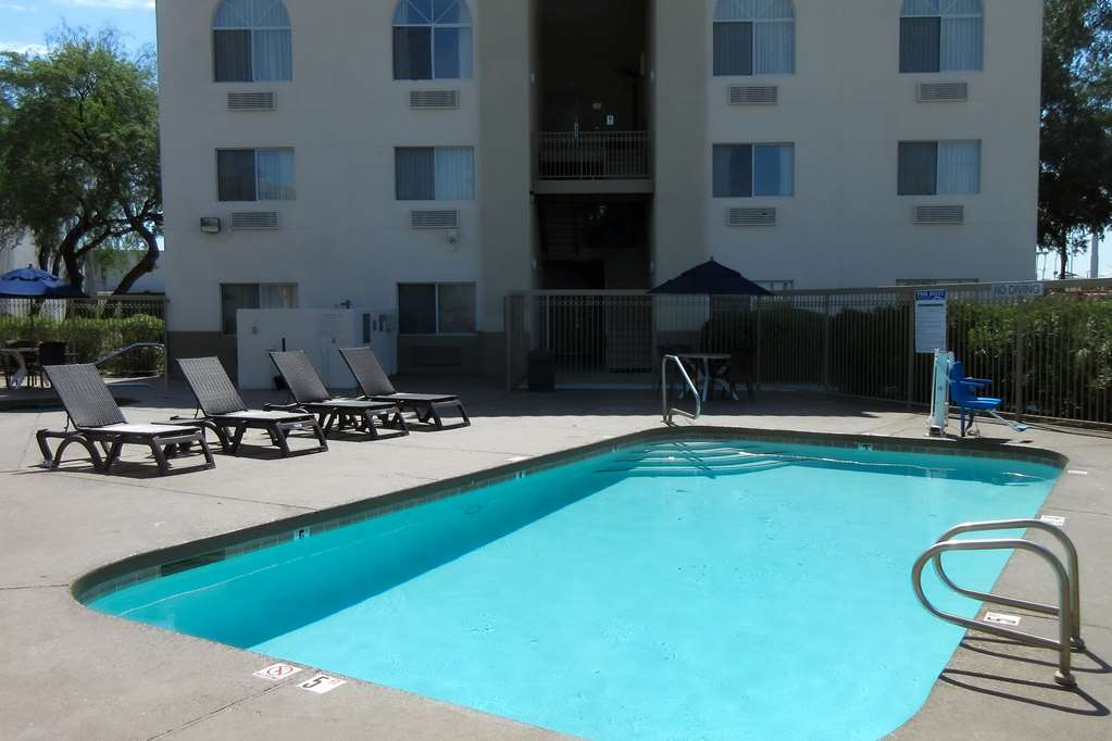 Comfort Inn & Suites Phoenix North Deer Valley - photo 26