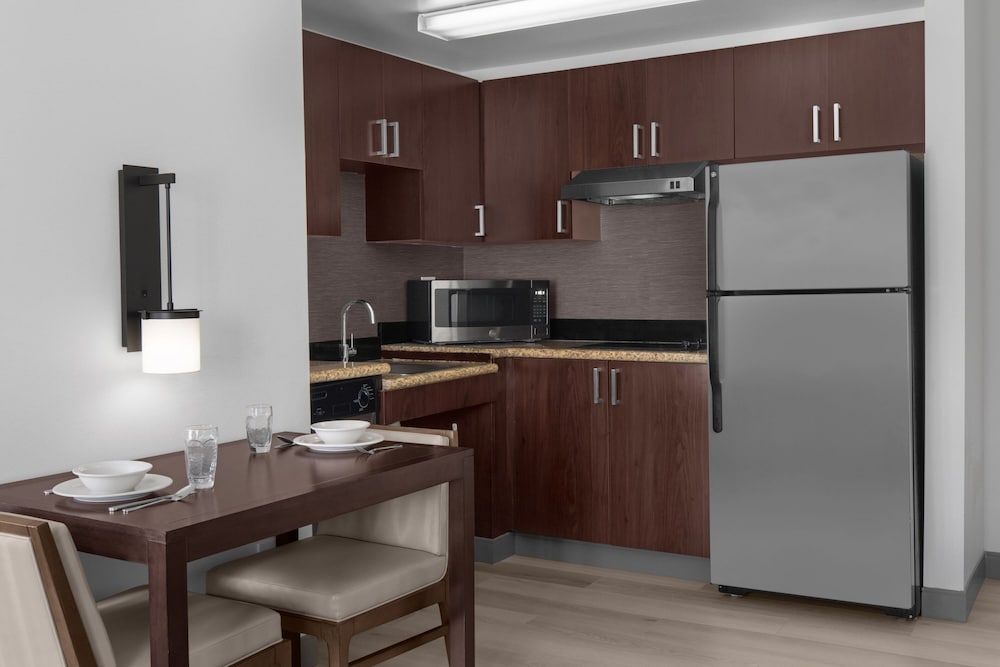 Residence Inn By Marriott Santa Clarita Valencia - photo 13