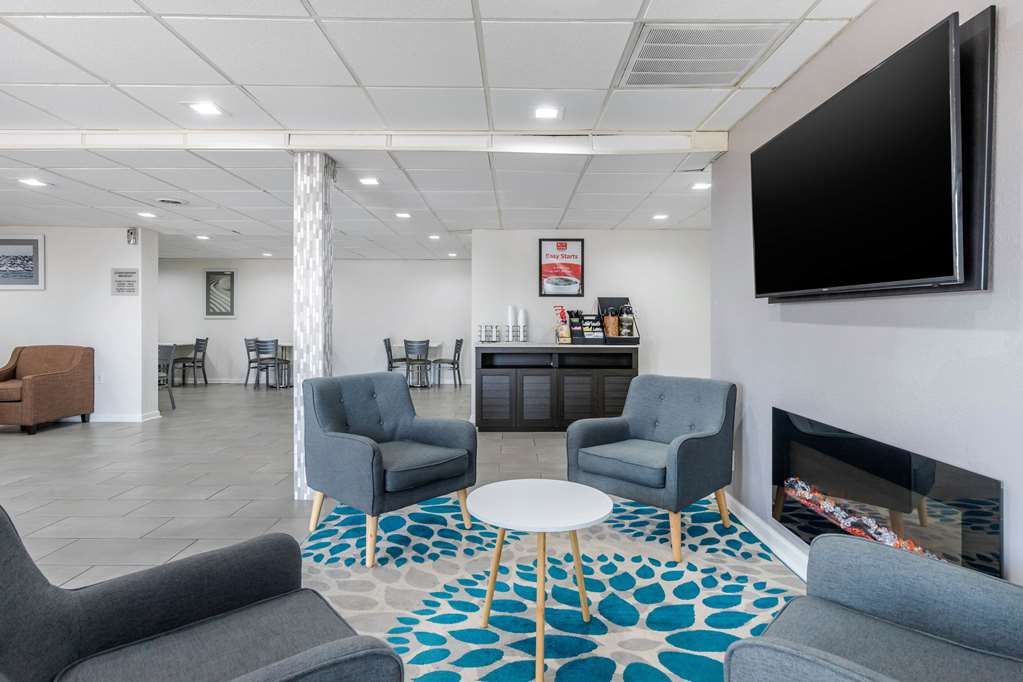 Suburban Extended Stay Hotel At The University - photo 9