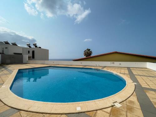 GuestReady Paradisus Residence Atlantic Retreat — 4-Star Luxury Hotel in Canico, Portugal