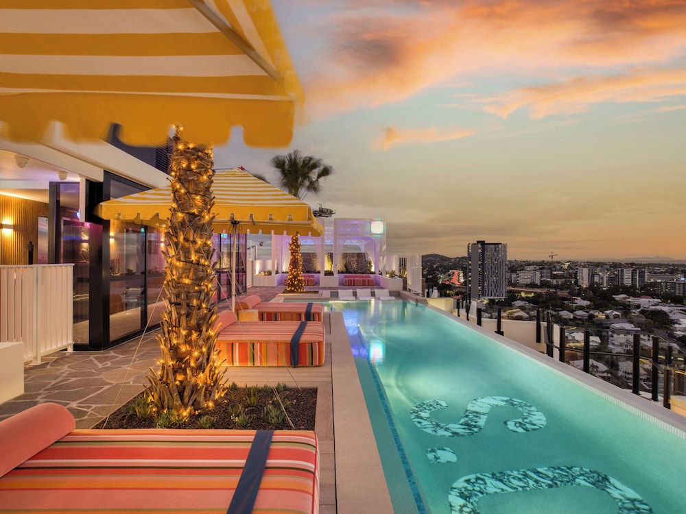 Rambla @ South City SQ — 4-Star Luxury Hotel in Woolloongabba, Australia