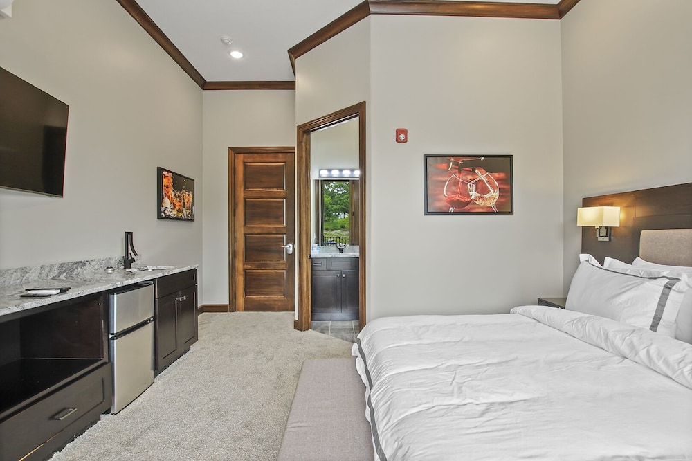 The Resort at Lake of the Ozarks - photo 12