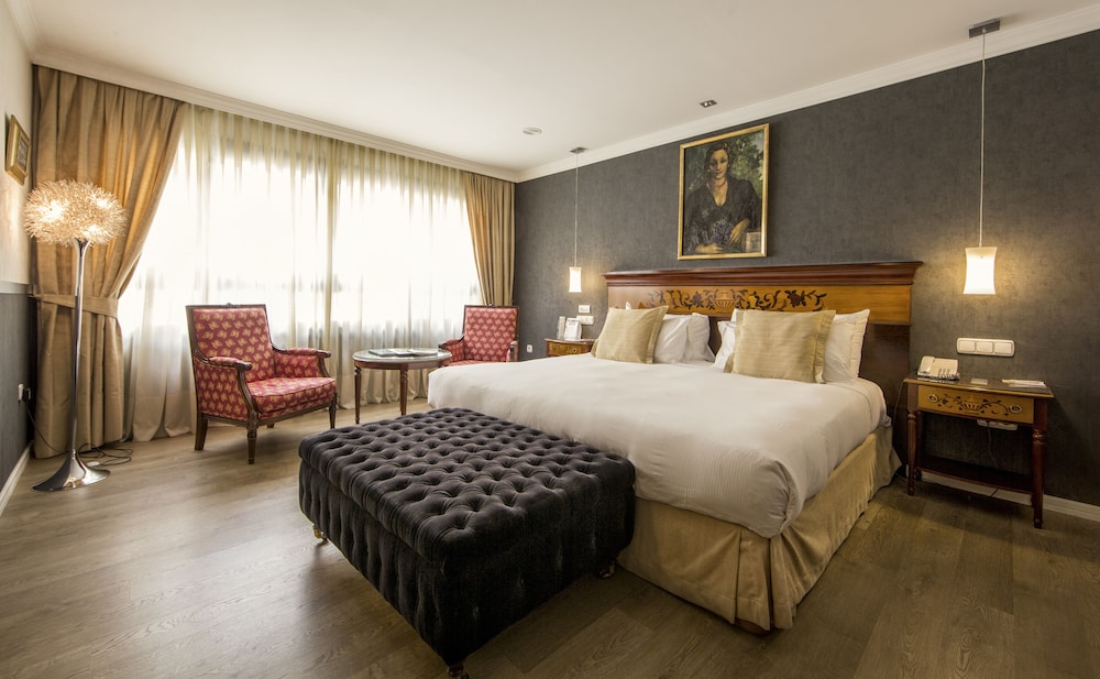 Eurostars Araguaney — 5-Star Luxury Hotel in Santiago De Compostela, Spain
