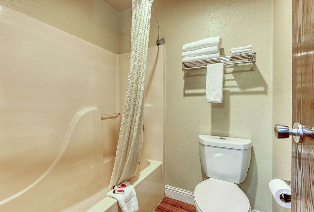 Super 8 by Wyndham Alamosa - photo 57
