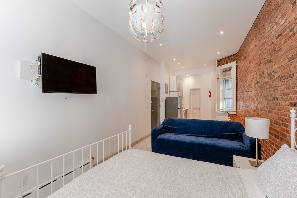 110th Boutique Hotel - photo 14
