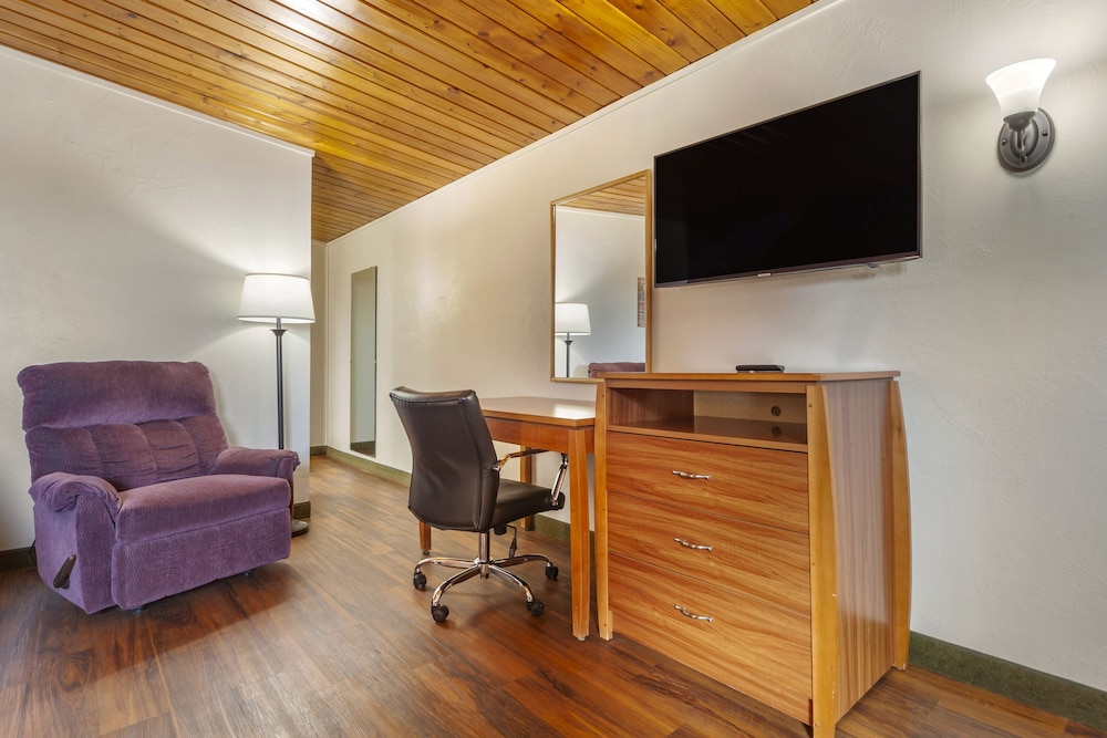 Harmony Inn & Suites - photo 8