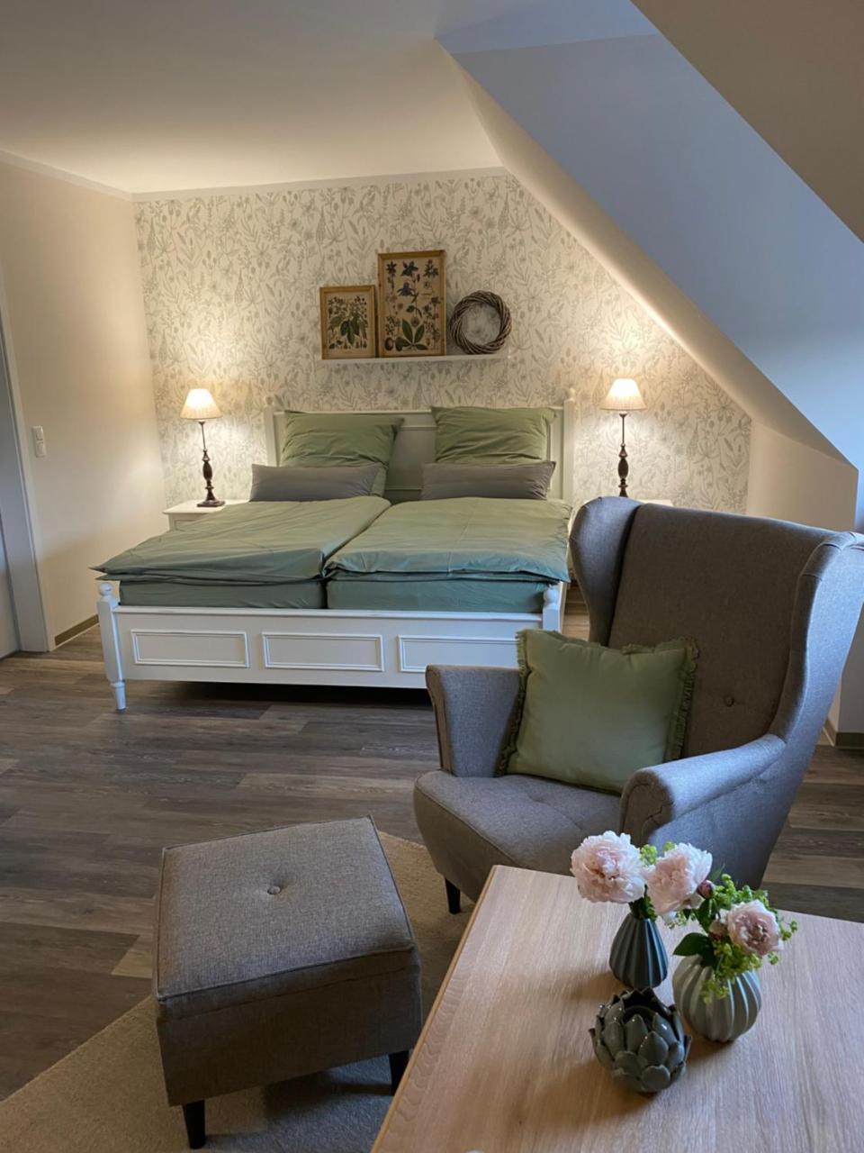 Café Ilse Ferienwohnungen — 4-Star Luxury Hotel in Ranis, Germany