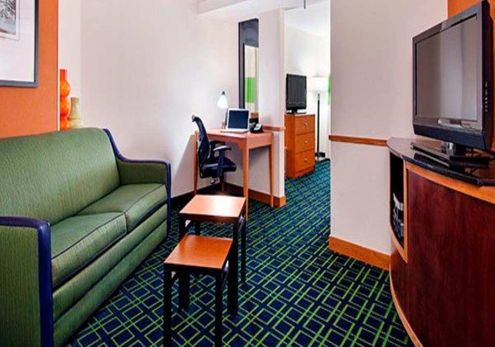 Fairfield Inn & Suites Jacksonville West Chaffee Point - photo 17