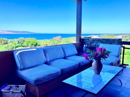 Rosso Lilu' Casa con vista mozzafiato sulla Pelosa — 4-Star Luxury Hotel in Stintino, Italy
