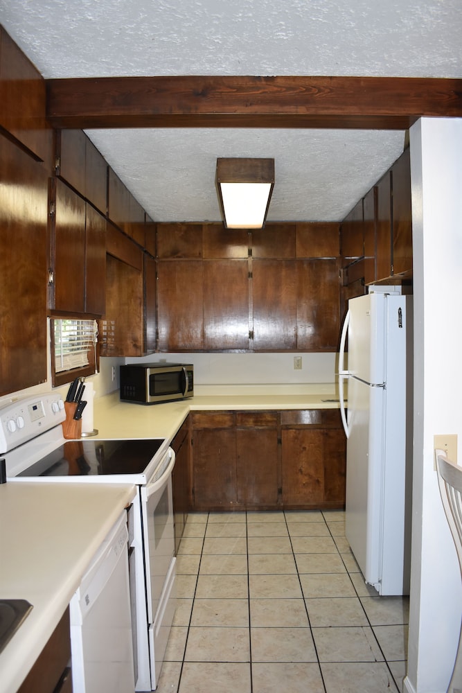 Jack's White River Fishing Resort - photo 35
