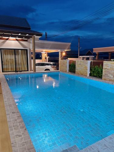 Luekpanee pool villa pranburi paknampran — 4-Star Luxury Hotel in Pran Buri, Thailand