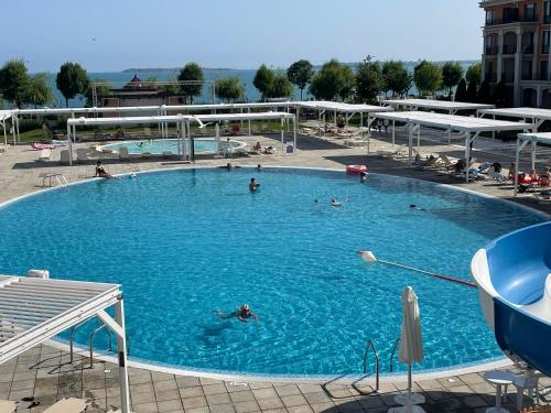 Premier Fort Beach Luxury Studio First Line Resort in Sveti Vlas, Bulgaria