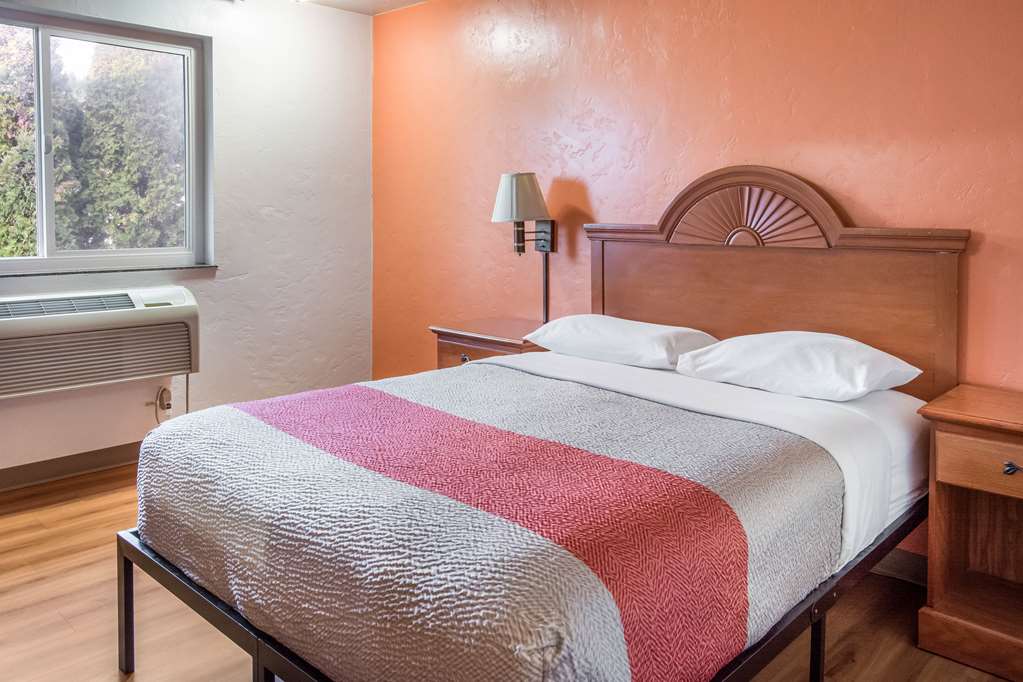 Motel 6 Wilsonville OR Portland - photo 11