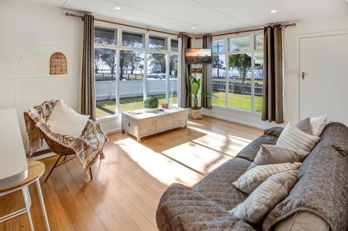 The Shack - carbon neutral hotel in Eagle Point