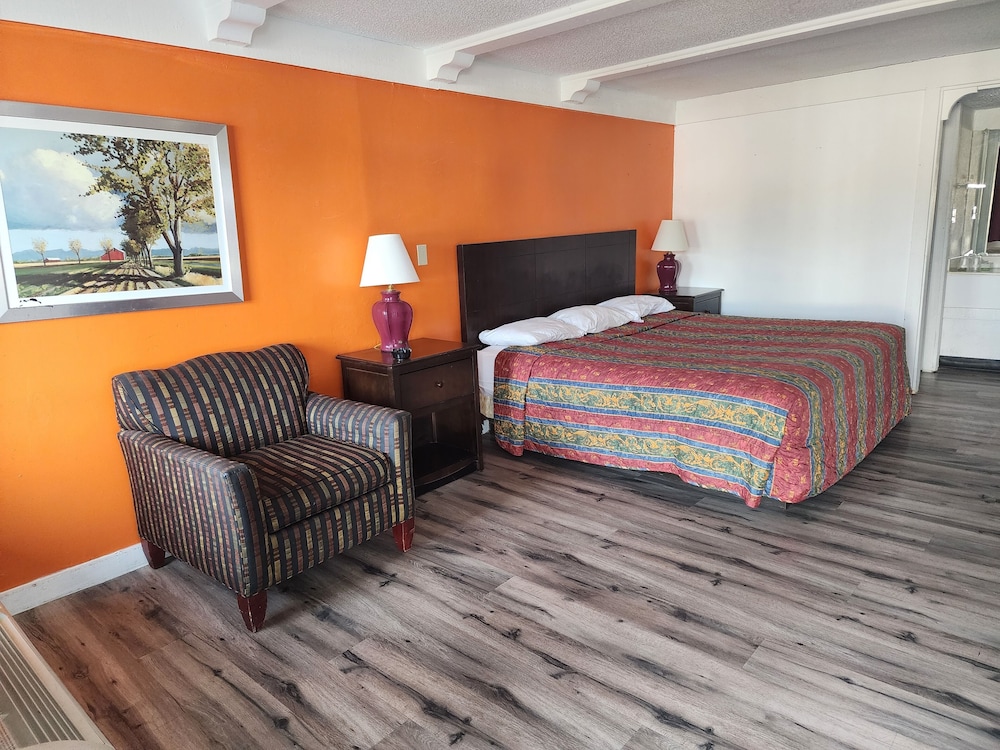 Travelodge by Wyndham Elkton University Area - photo 11