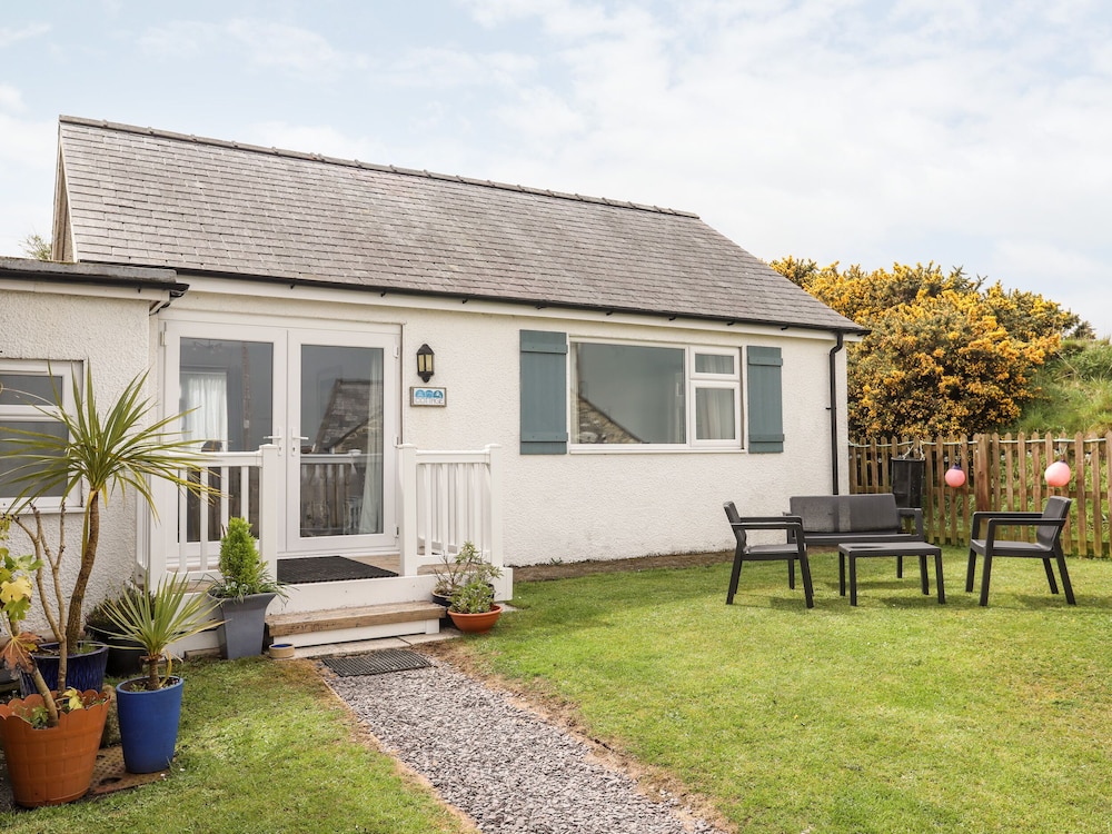Y Berllan - carbon neutral hotel in Caernarfon