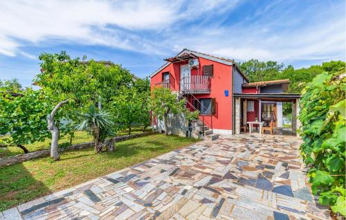 3 Bedroom Gorgeous Home In Medulin — 4-Star Luxury Hotel in Medulin, Croatia