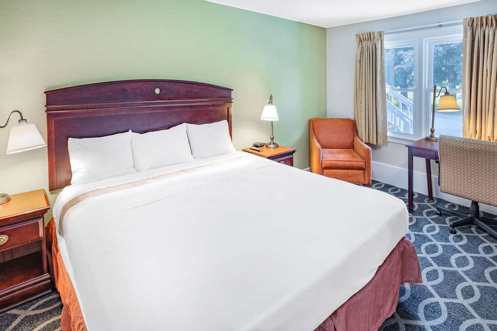 Travelodge by Wyndham Great Barrington Berkshires - photo 10