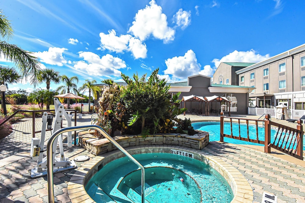 Holiday Inn Express & Suites Cocoa by IHG - photo 60