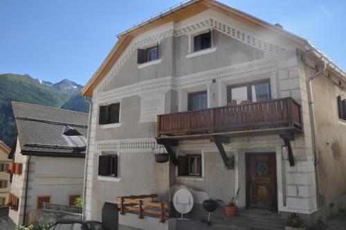 Attika Wohnung 7546 Ardez — 5-Star Luxury Hotel in Scuol, Switzerland