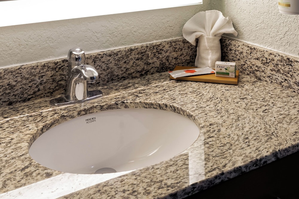 Wingate by Wyndham Owensboro - photo 42