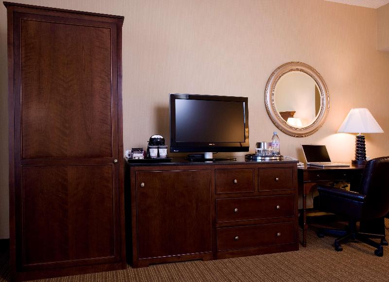DoubleTree by Hilton Chicago O'Hare Airport Rosemont - photo 73