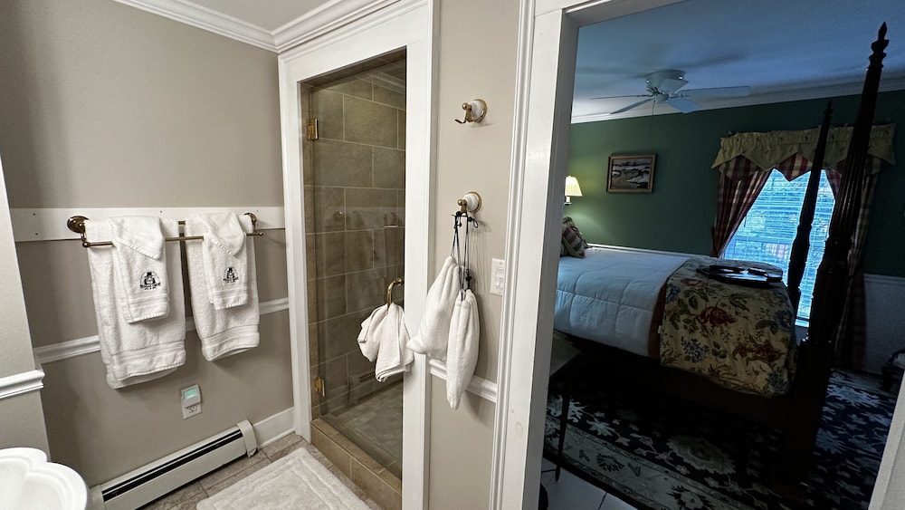 Phineas Swann Inn & Spa - photo 145