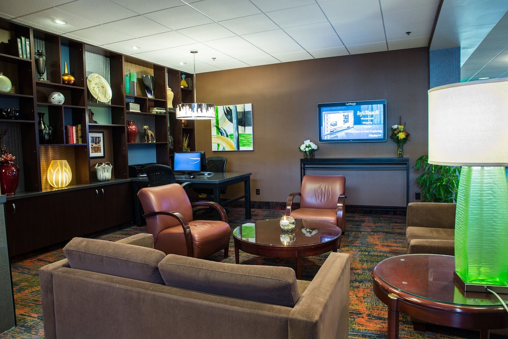 Holiday Inn Downtown Mercy Area by IHG - photo 19