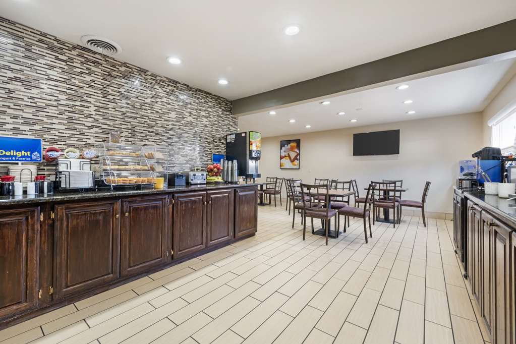 Best Western Red Carpet Inn - photo 50